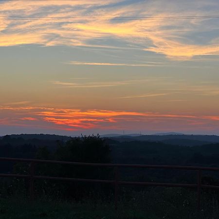 B&B Il Tramonto Barbarano Romano Bagian luar foto